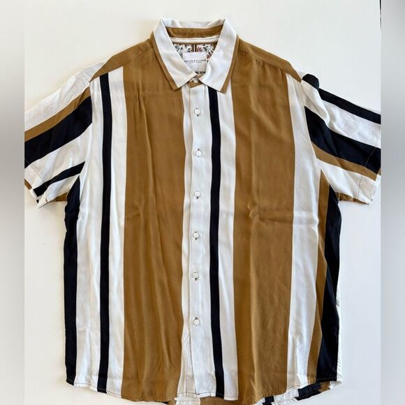 Denim & Flower SS Button Down Shirt - Picture 2 of 7